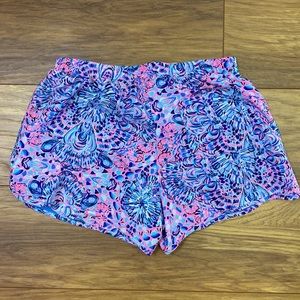 Lilly pulitzer Luxletic Call My Shell Phone shorts